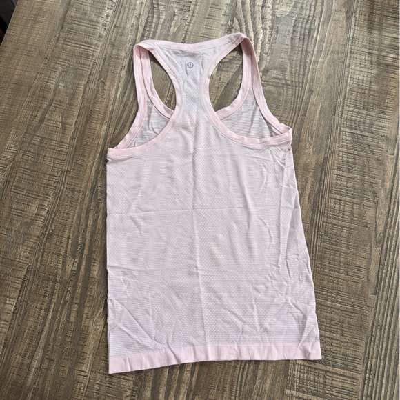 Lululemon Swiftly Tech Racerback Tank. - Picture 3 of 6